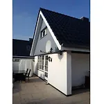 With 1 Bedroom Semesterbostad